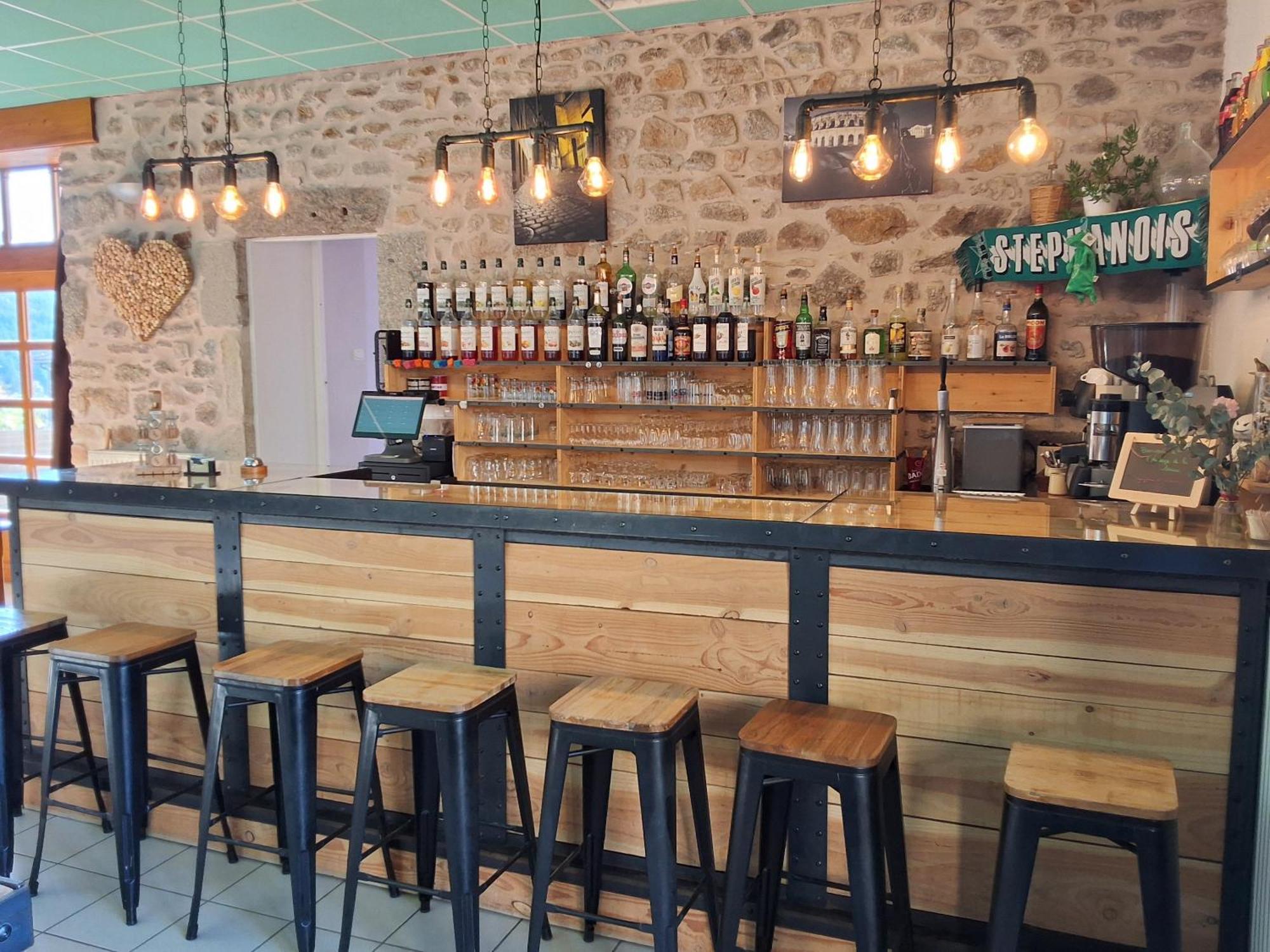 L'Auberge De La Source La Valla-sur-Rochefort 외부 사진